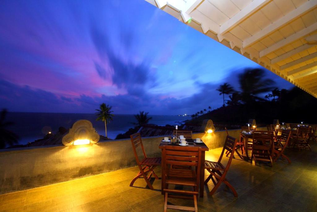Thaproban Pavilion Resort And Spa Унаватуна Экстерьер фото